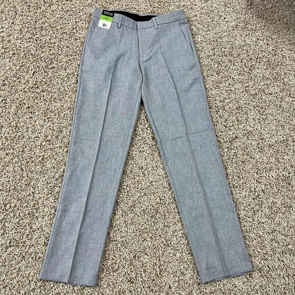 Haggar Men’s Non-Iron Straight Fit Performance Dress Pants Light Gray Size 30x32 - Picture 4 of 15